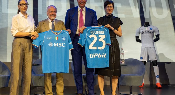presentazione nuova maglia SSC Napoli