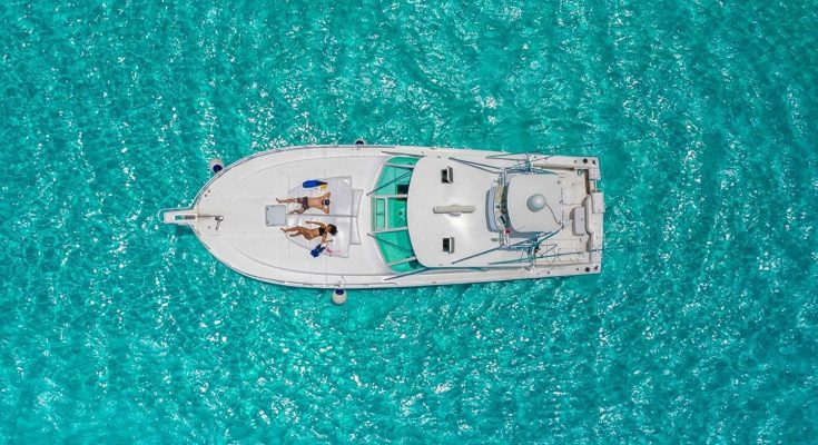 Trascorri la giornata in crociera a Cozumel su uno yacht privato