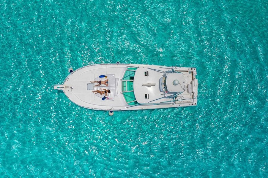 Trascorri la giornata in crociera a Cozumel su uno yacht privato