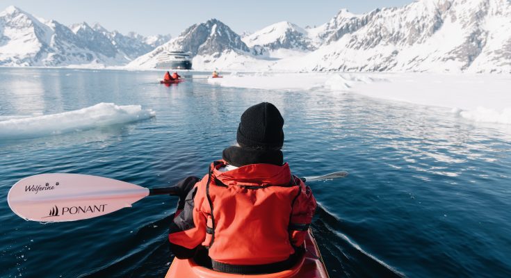 Le Commandant Charcot -276_ O300422_Storo-Island_Kayak©PONANT-Daniel Ernst